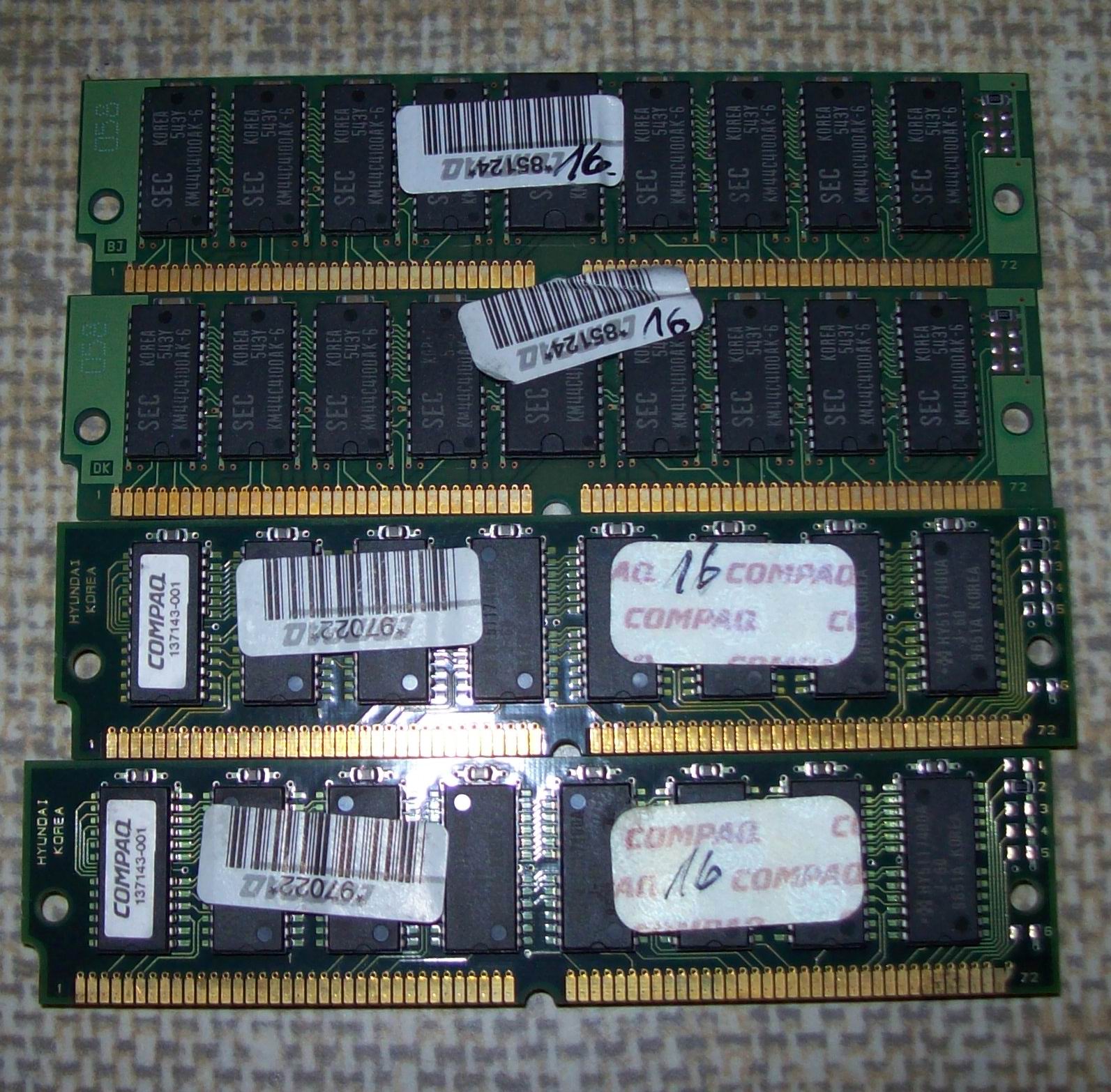 2 pary pamięci (każda pamięć 16MB) SIMM ,72pin