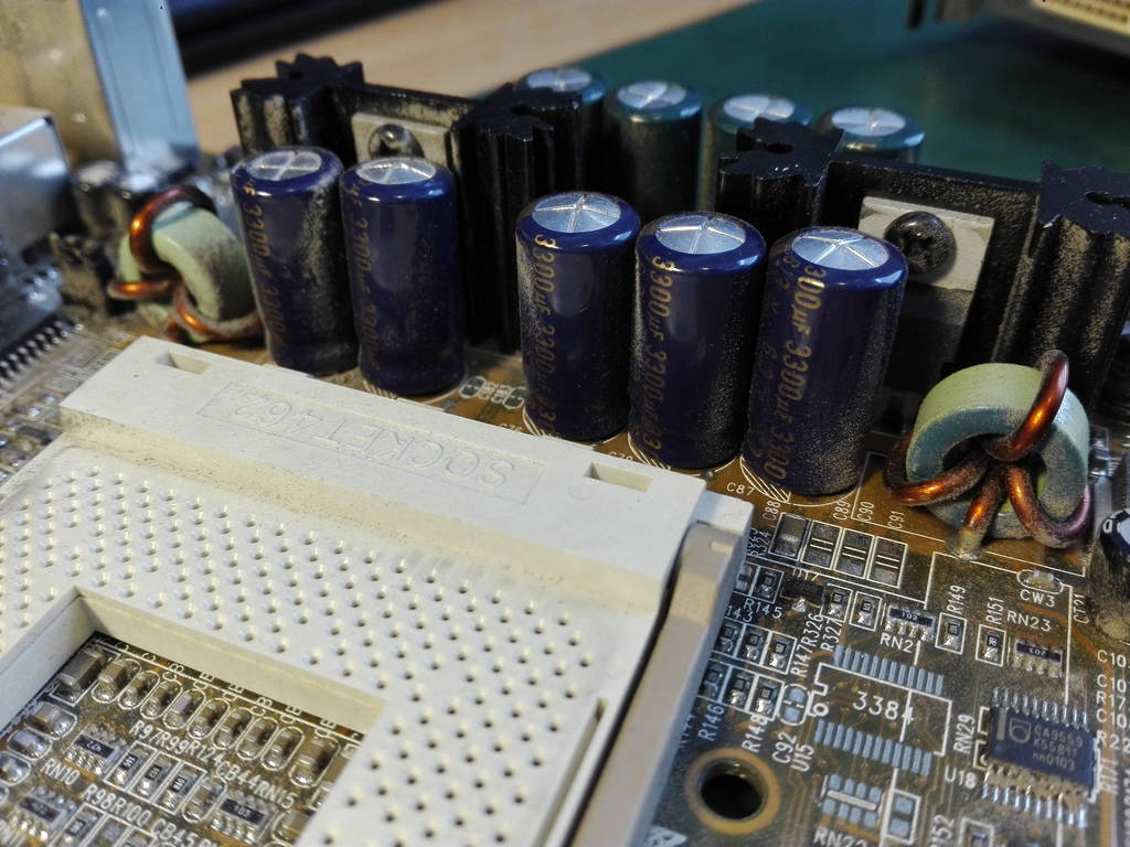 3300uF 6.3V