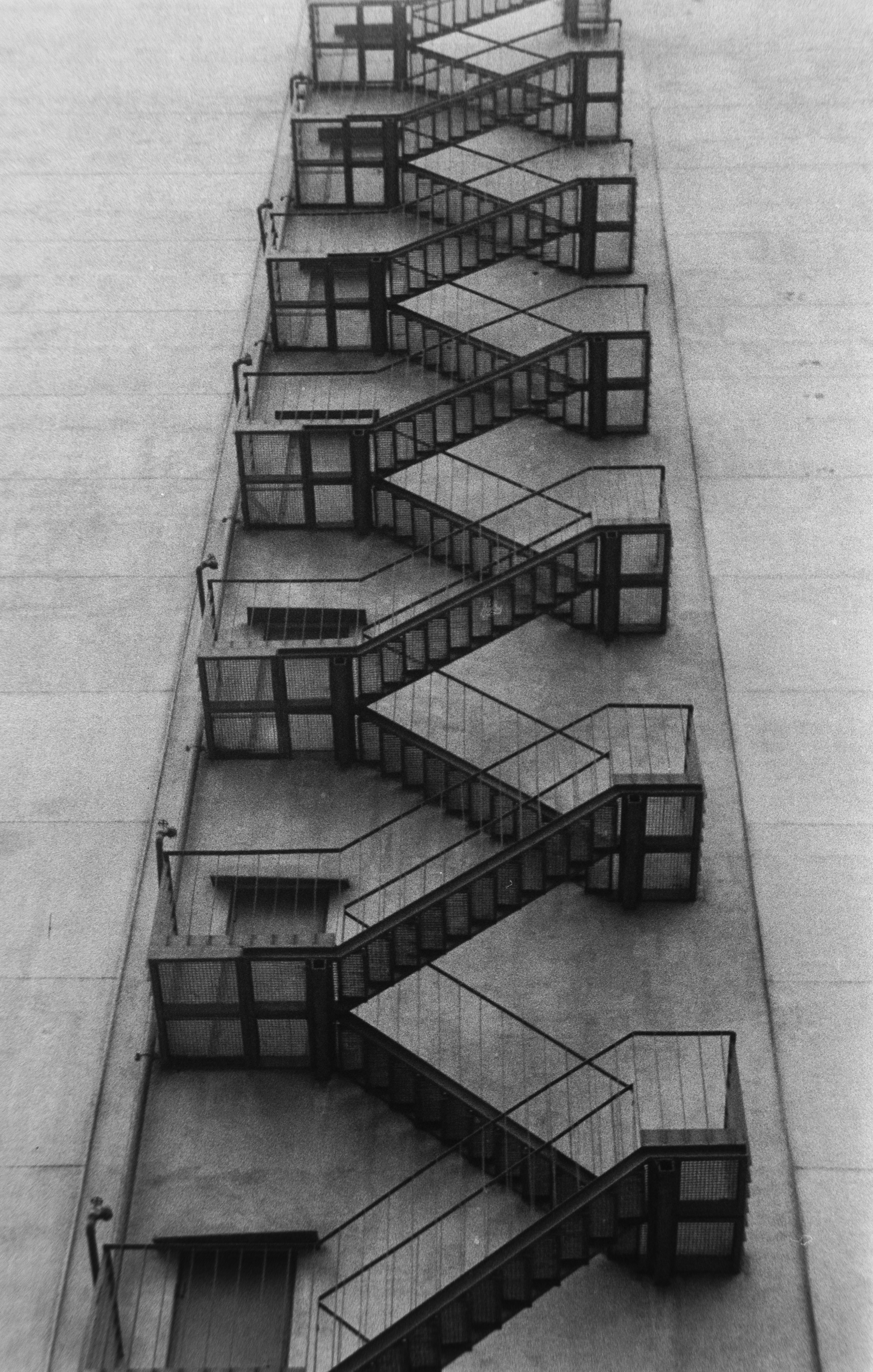 Schodami do korpo, Fed 5B, Fomapan 400