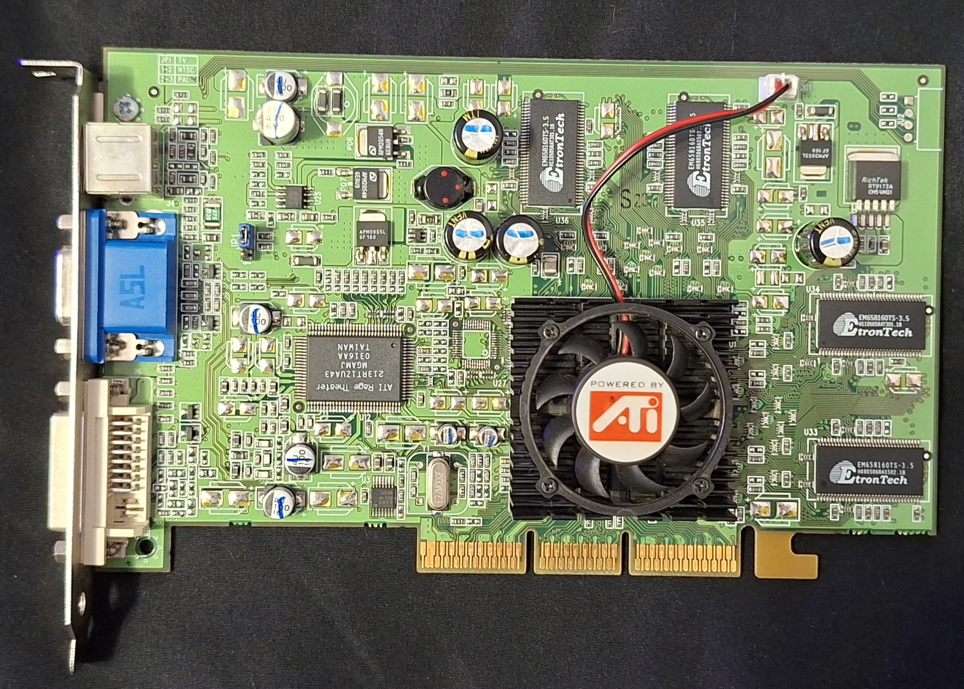 radeon9100 128bit.jpg